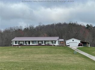 1014 Allentown Rd, Gay, WV 25244