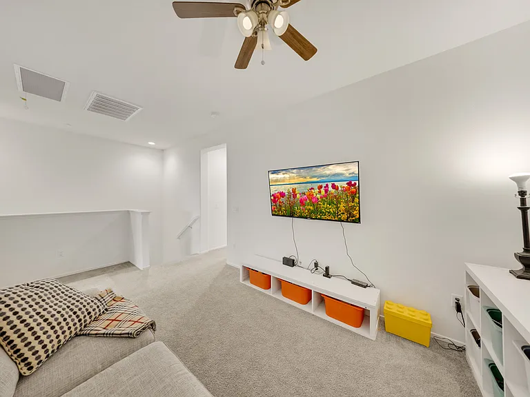 1018 Shiba Ct — Photo 19