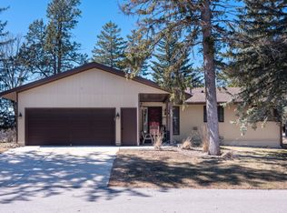 208 14th St NE, Rochester, MN 55906