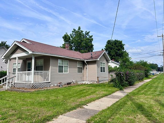 2nd image of 601 N Prospect St
