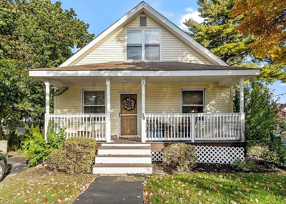 34 Lake View Ave