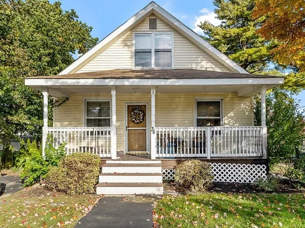 34 Lake View Ave, Shrewsbury, MA 01545