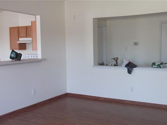 5th image of 1601 Purpletop Dr