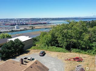 2910 44th Avenue NE, Tacoma, WA