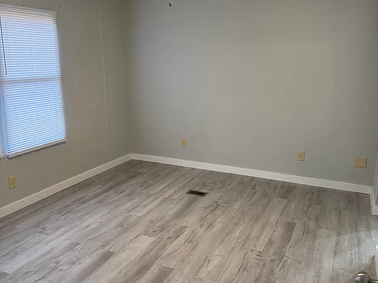 325 Beverly Loop — Photo 8