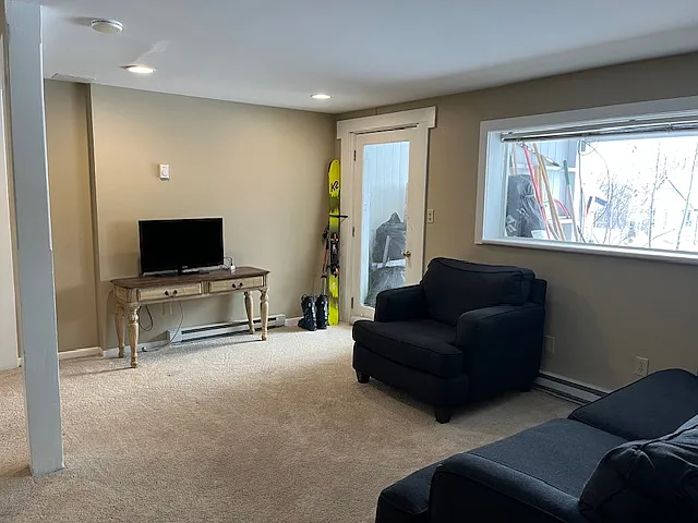 Alexander Way — Photo 6