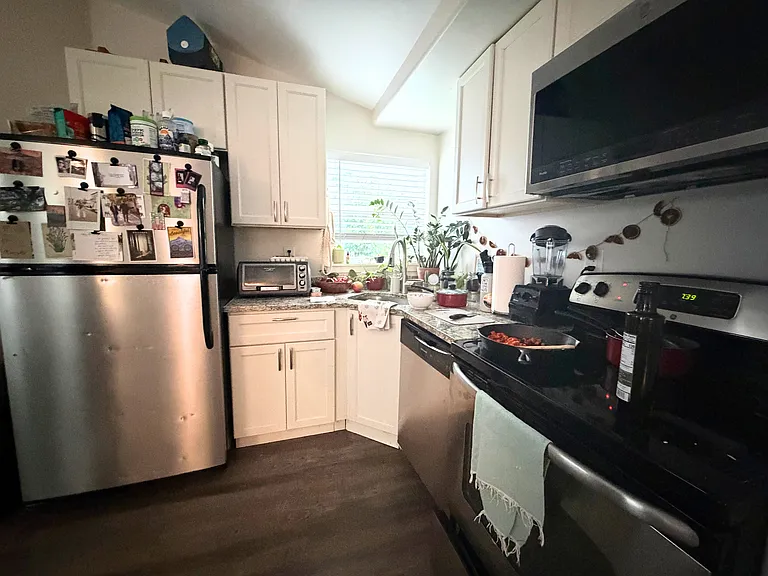 1015 Cameron Ave — Photo 6