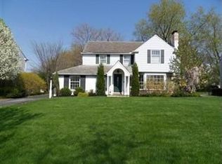 2919 Glenmore Rd, Shaker Heights, OH 44122