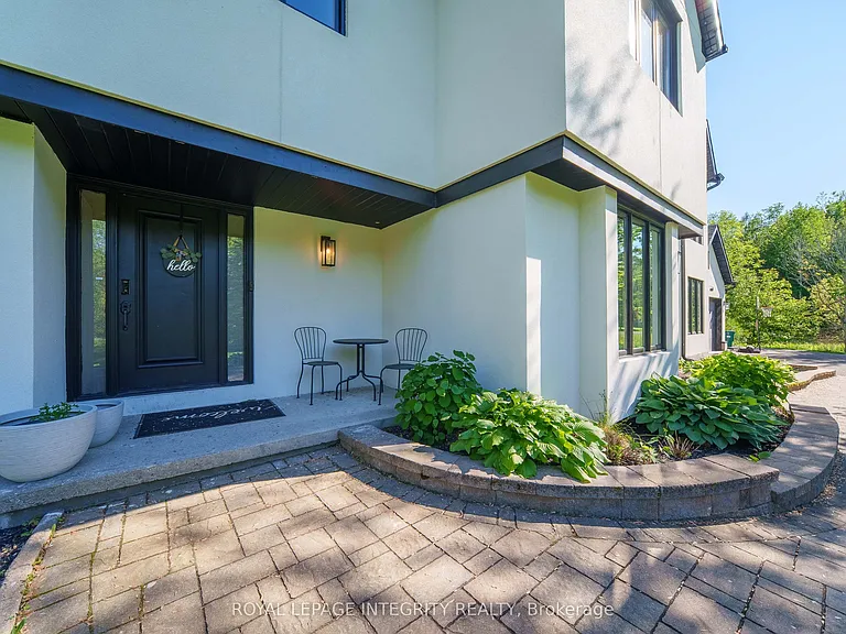 1218 Rideau Bend Cres — Photo 47