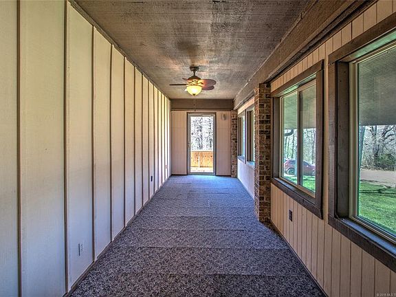 2nd image of 2935 W Oak Dr