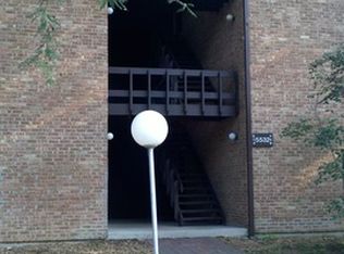 5854 Forest View Rd APT C, Lisle, IL 60532