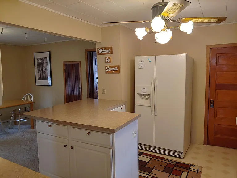 1146 Howard St — Photo 22