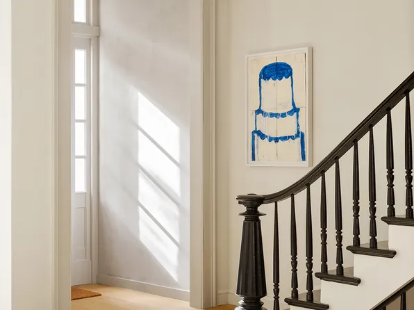 125 West 11th Street image 5 of 24