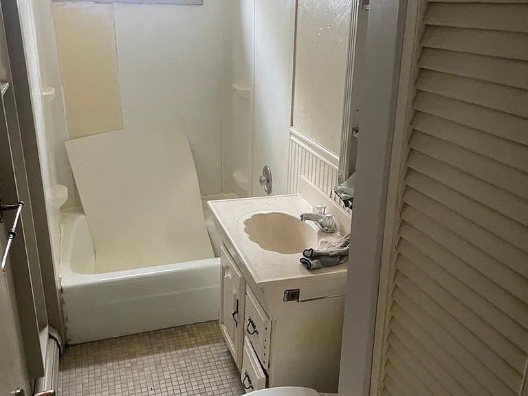 6 Geneva St #1 — Photo 4