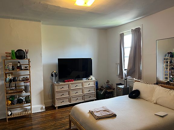 4th image of 757 S 8th St #3F