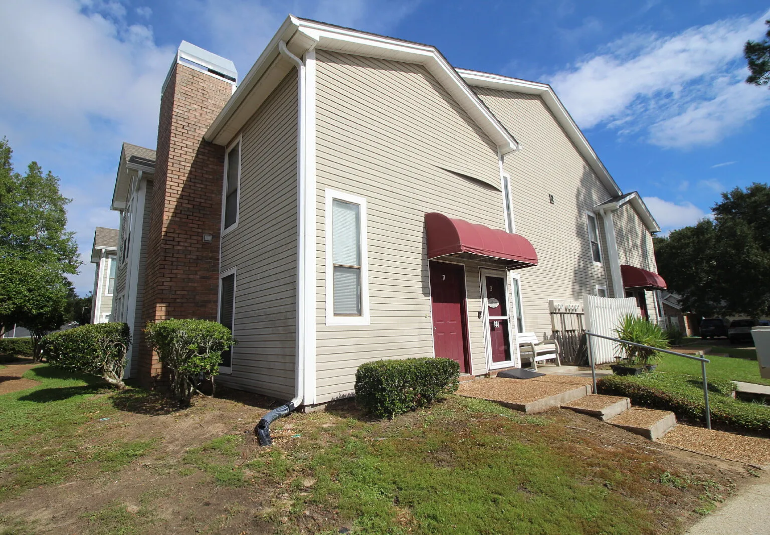 2 bed, 2.0 bath, 1201 sqft, $1,425 — Photo 1