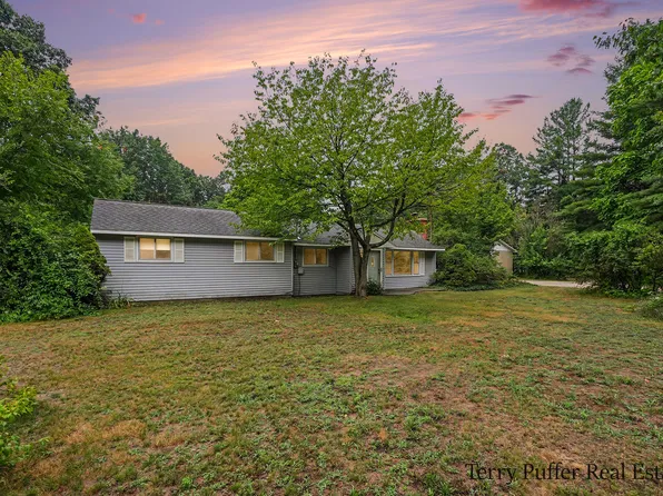 2325 Judson Rd, Spring Lake, MI 49456