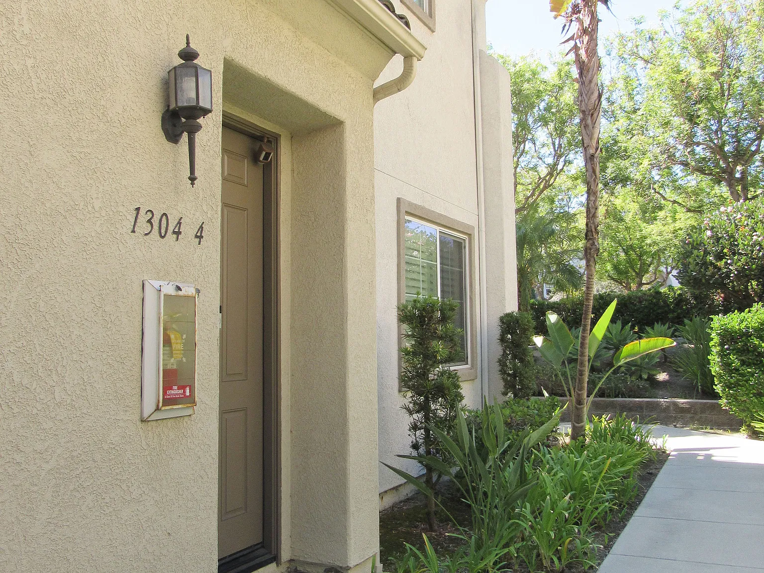2 bed, 1071 sqft, $2,950 — Photo 2
