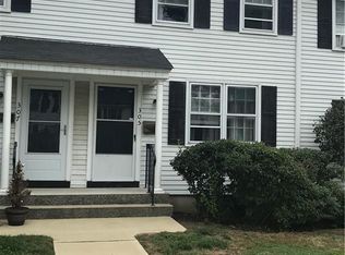 305 Sylvan Knoll Rd, Stamford, CT 06902