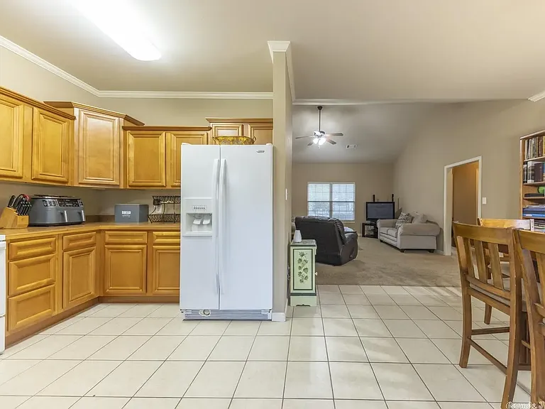 1804 Milburn Dr — Photo 7