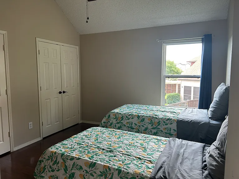 1352 Winnipeg Dr — Photo 12