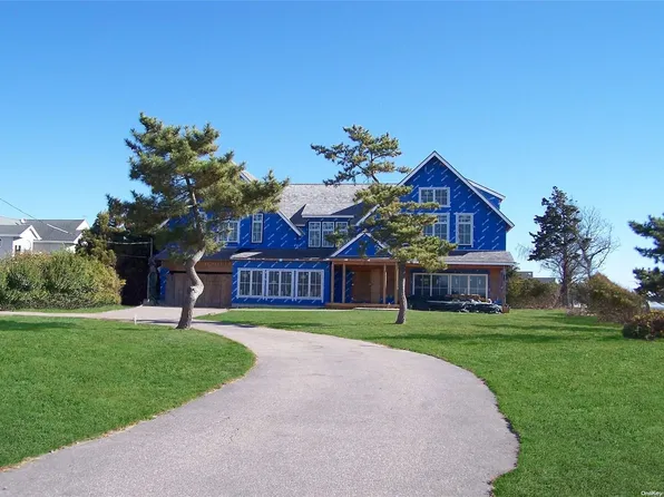 213 Bayberry, Islip, NY 11751