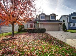 5250 Walnut St, West Des Moines, IA 50265