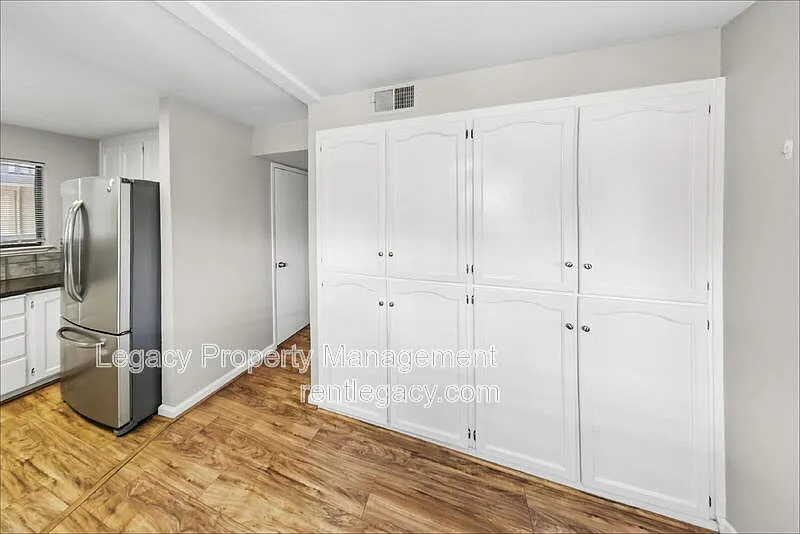 2 bed, 2.0 bath, 1248 sqft, $3,095 — Photo 4