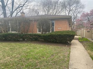 8522 Central Park Ave, Skokie, IL 60076