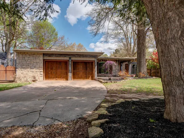 1166 S Holland Avenue, Springfield, MO 65807