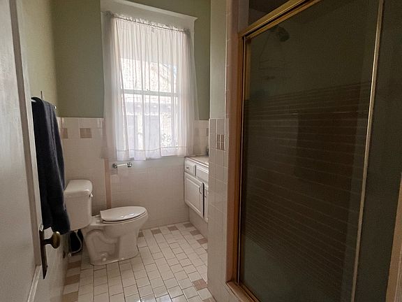 5th image of 525 W Magnolia Ave Unit 2