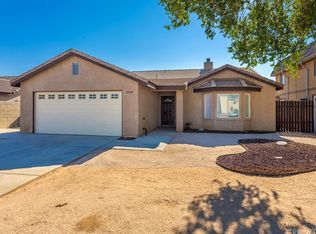 38460 10th St E, Palmdale, CA 93550