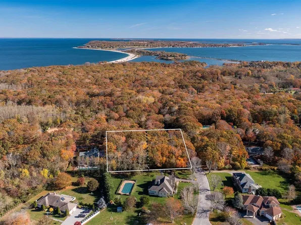 1625 Stars Road, East Marion, NY 11939