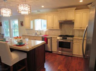 65 Paradise Blvd, Toms River, NJ 08757