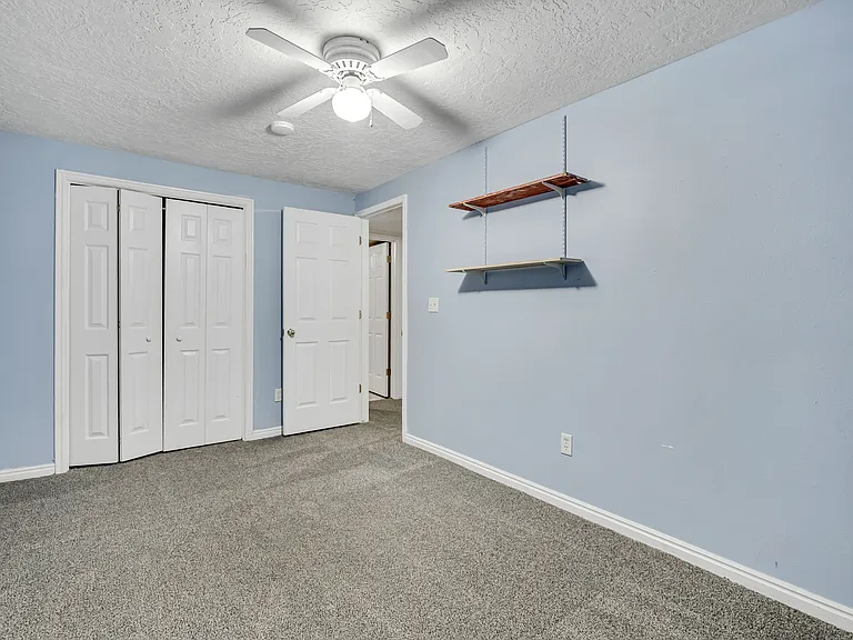 778 S 410 E — Photo 22