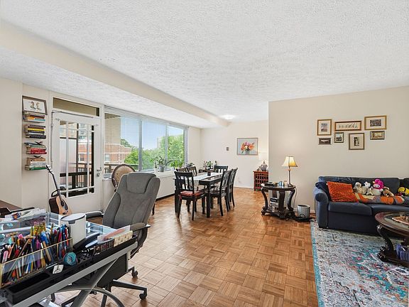 2nd image of 4740 Connecticut Ave NW APT 818