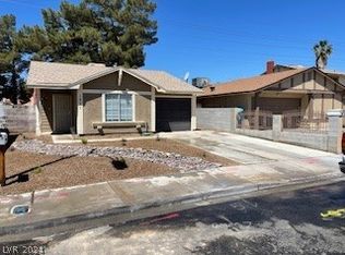 1371 Crossdale Ave, Las Vegas, NV 89142