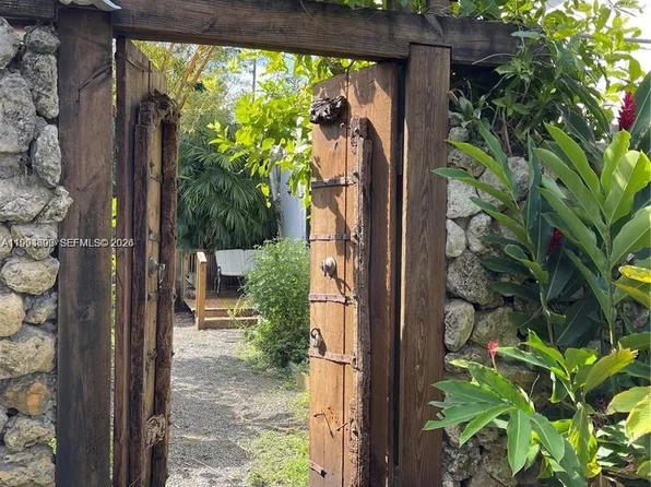 732 NE 87th St #3, Miami, FL 33138