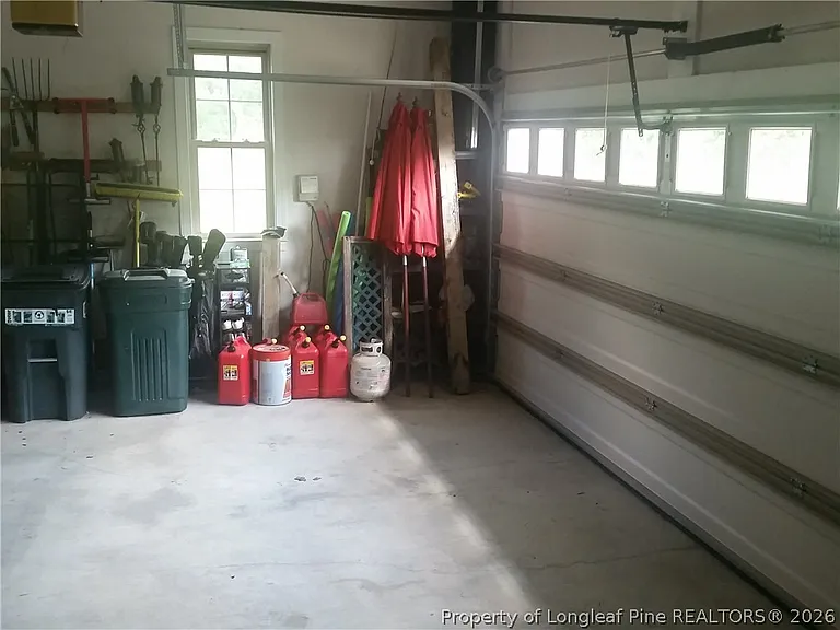 866 Loblolly Dr — Photo 17