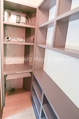 Sold by Horowitz Real Estate | media 26