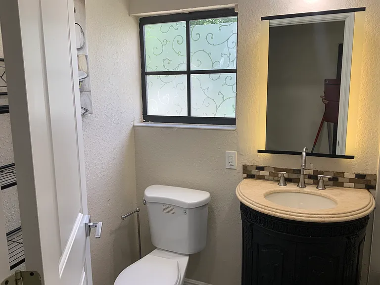 2161 NW 29th Ave — Photo 12