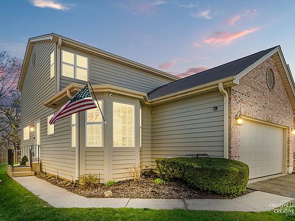 2nd image of 36 Townsend Cir