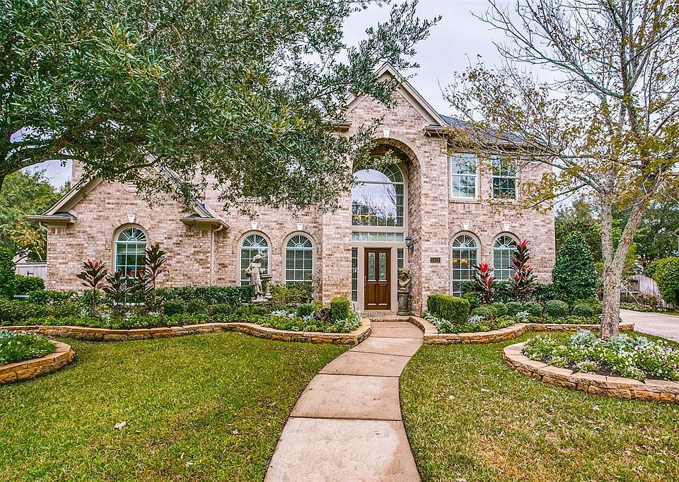 1st image of 1422 Lake Crockett Cir