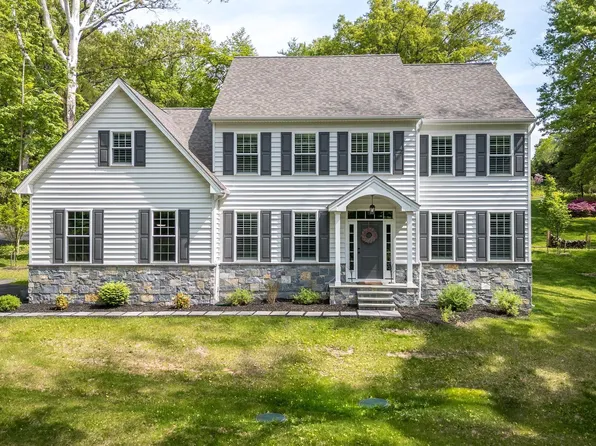 14 Rose Hill Rd, Media, PA 19063
