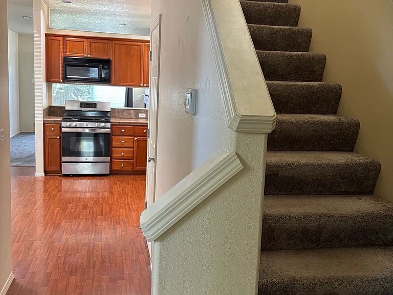 20681 SW Rosemount St — Photo 17