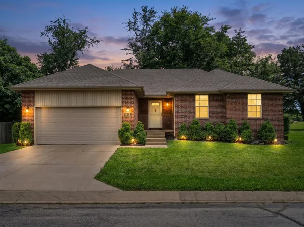 210 Dogwood Street, Sparta, MO 65753