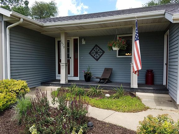 2nd image of 1679 Karen Dr