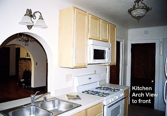 4th image of 2024 Kendall Ave