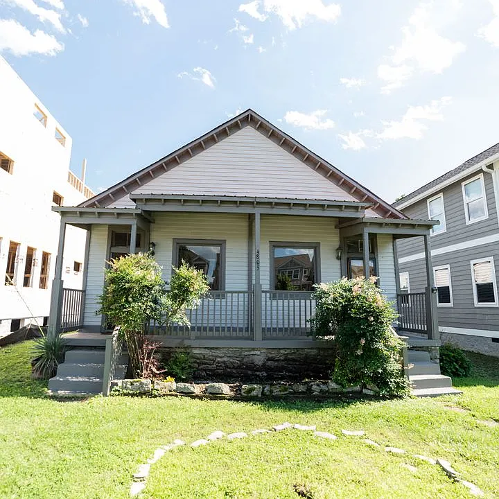 4805 Illinois Ave