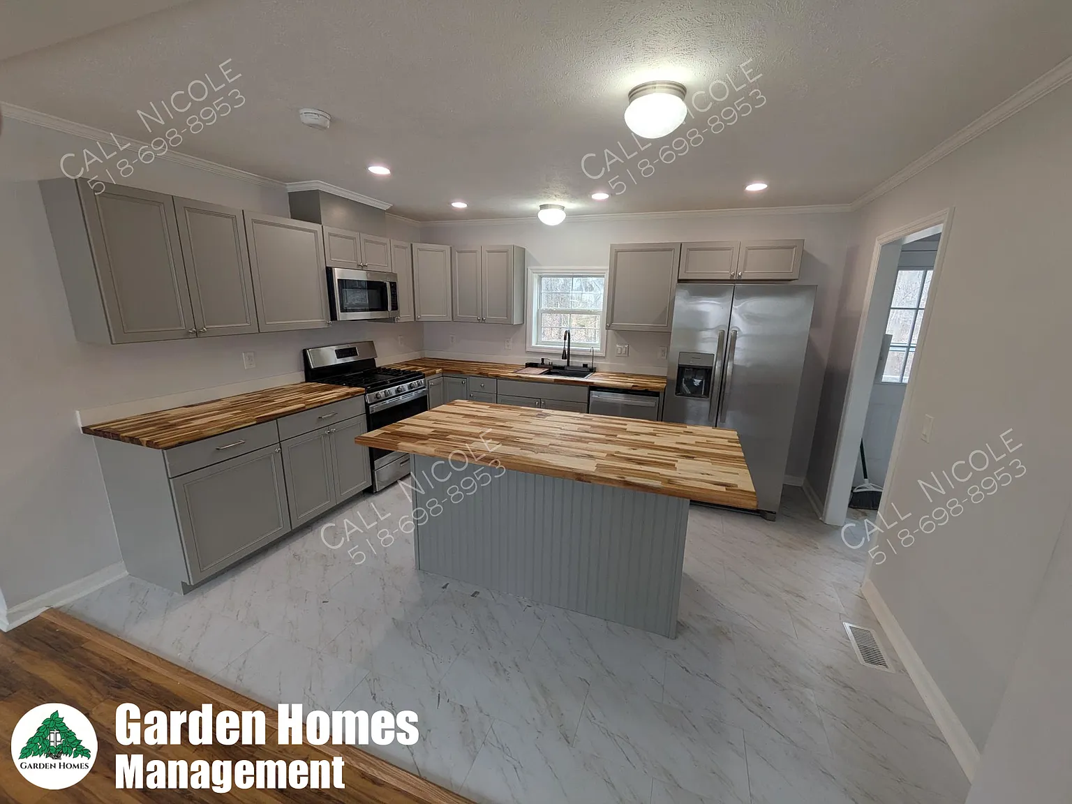 3 bed, 1056 sqft, $2,200 — Photo 2